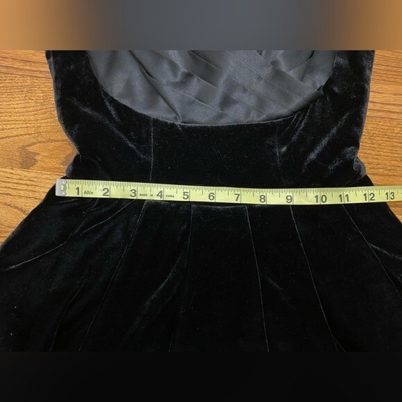 ModCloth Black Velvet Vintage Style Layered Top Party Dress - Picture 14 of 16